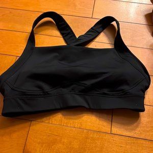 BOGO FREE ALL ITEMS! Old Navy active Go Dry wide strap crisscross sports bra